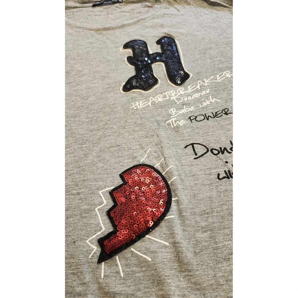 Bershka BSKGIRL Shirt Girls Small Gray Sequin Patch Graphic 3/4 Sleeve‎ Youth